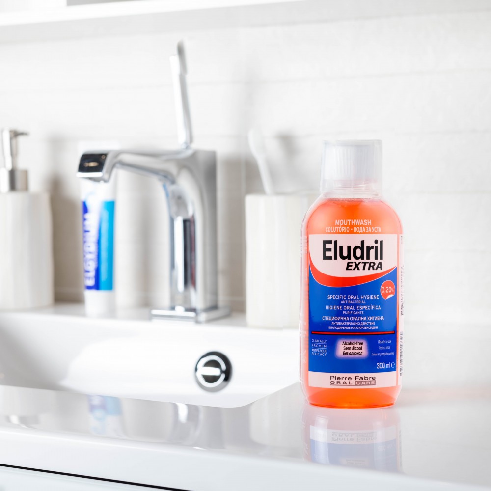 Elgydium Eludril Extra Στοματικό διάλυμα για βακτηριακή προστασία 300ml