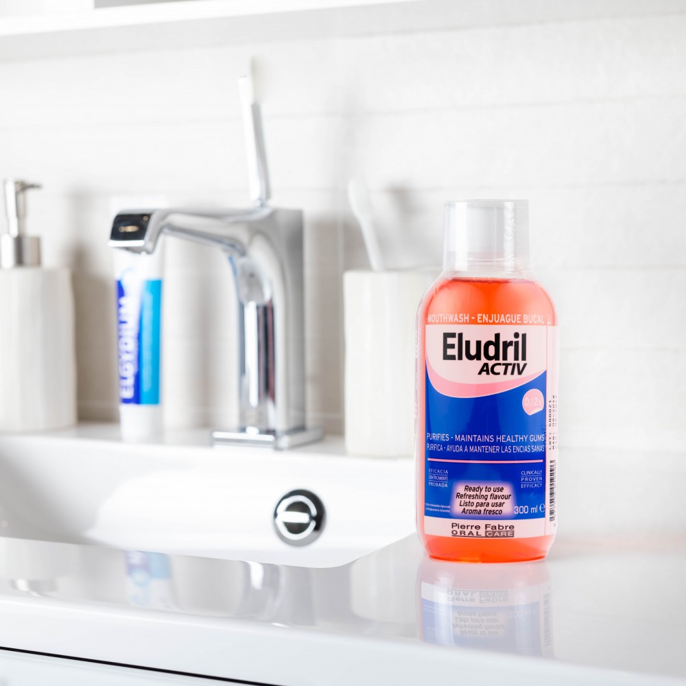 Elgydium Eludril EluPerio Εξυγιαντικό στοματικό διάλυμα 300ml